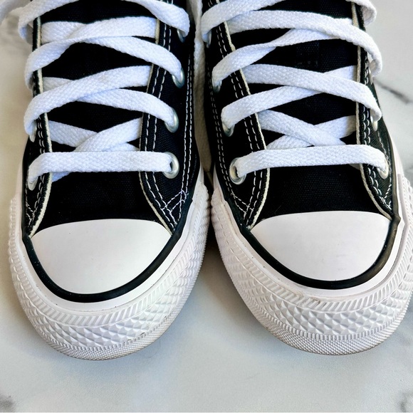 Converse Low Top Sneakers - Black & White - Picture 4 of 11